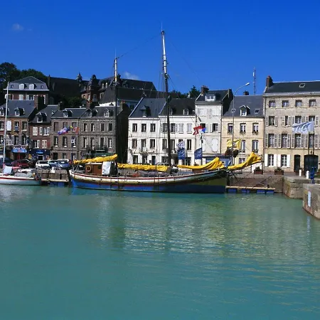 Holiday home Res Normandie Veules-les-roses, Terraced House For 2 Pers *